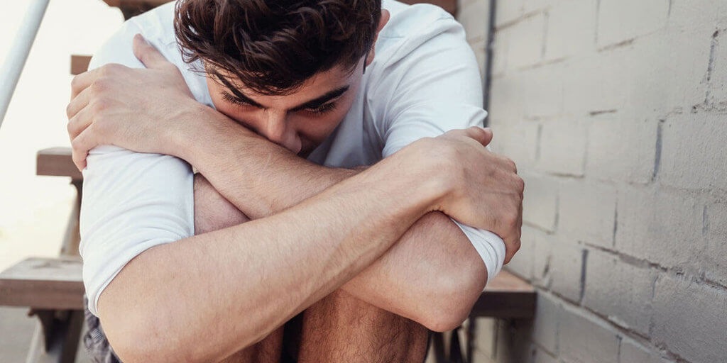 man suffers from cocaine withdrawal symptoms